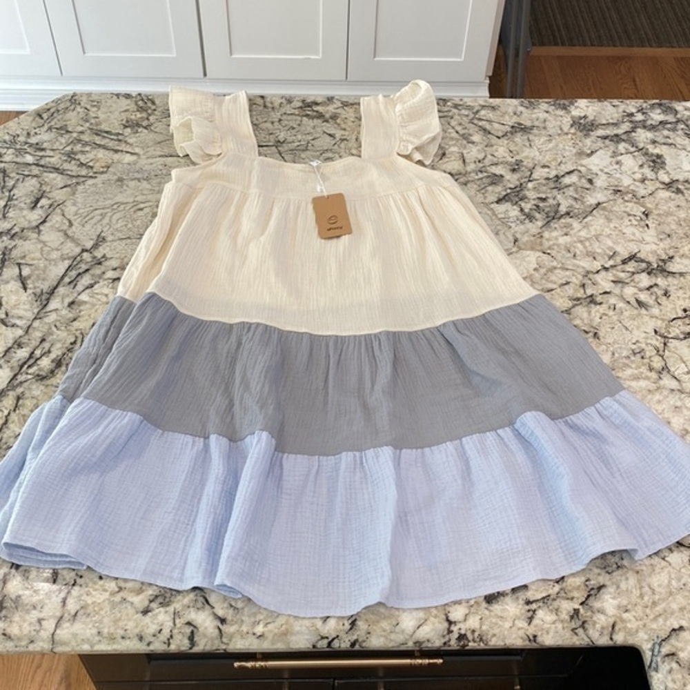 NWT ePretty Chicago Ruffle‎ Tiered Dress- Women’s size small